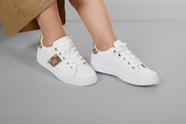 ZAPATILLA SNEAKER BLANCO CON DORADO